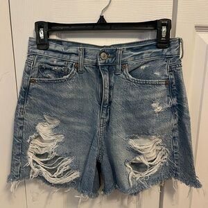American Eagle Mom Short